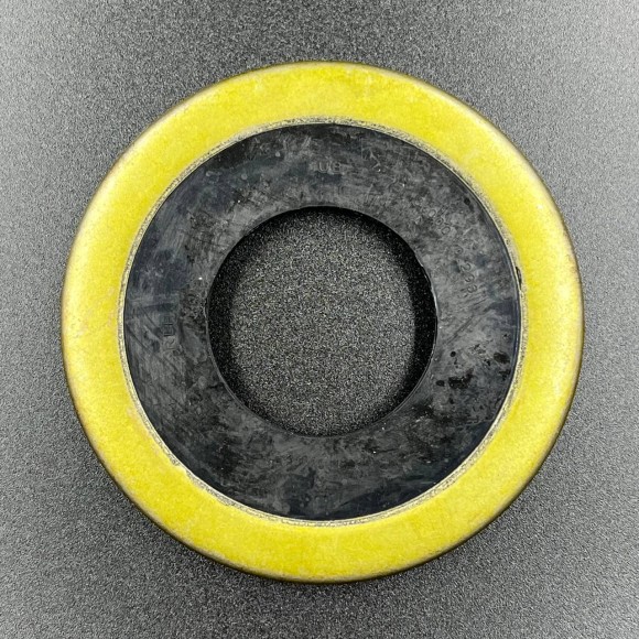 Подшипник транцевый Mercruiser(30-879194A02) с сальником(26-88416) (JSP) Подшипник транцевый Mercruiser(30-879194A02) с сальником(26-88416) (JSP)