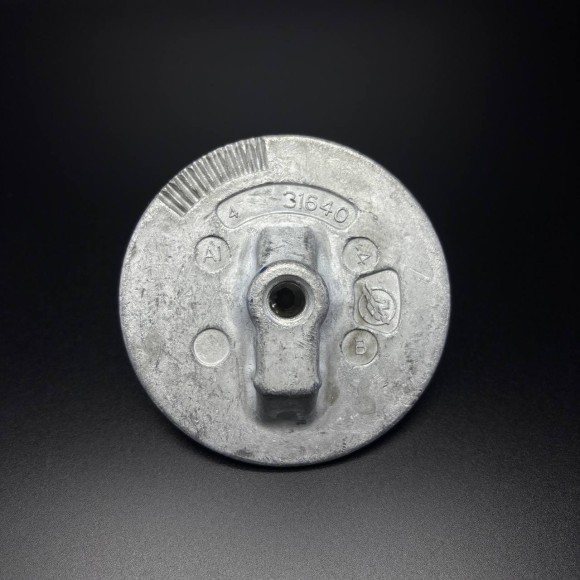 Комплект анодов алюминиевых ANODE KIT (ALUM) MR и ALPHA ONE 1984-1990 г. QS Комплект анодов алюминиевых ANODE KIT (ALUM) MR и ALPHA ONE 1984-1990 г. QS