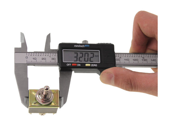 Тумблер трехпозиционный ON-OFF-ON 12 В/15А 6P Тумблер трехпозиционный ON-OFF-ON 12 В/15А 6P