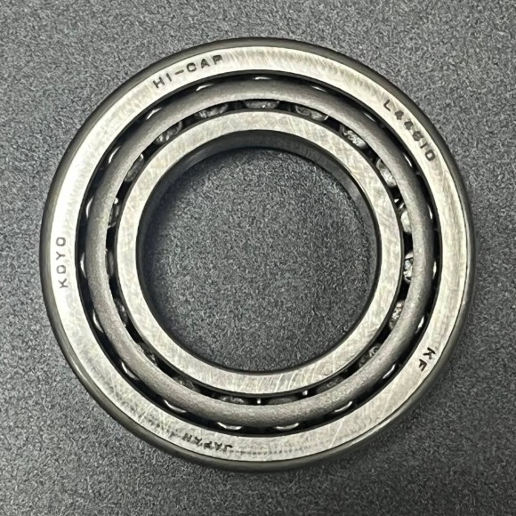 Подшипник роликовый вертикального вала верхний Yamaha 60-90, F40-100 (27x50.25x15) (Osaka)