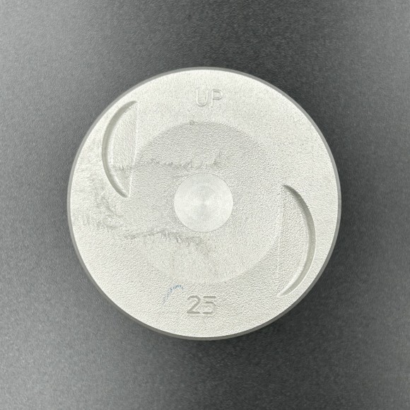 Поршень Yamaha F40-50 (0.25mm) (Yamaha) Поршень Yamaha F40-50 (0.25mm) (Yamaha)