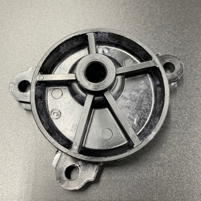 Корпус сальника тяги переключения скорости Yamaha 115-225, F75-200 (Yamaha)