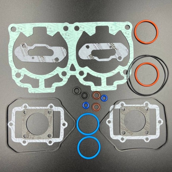 Ремкомплект двигателя BRP SKI-DOO/LYNX (Rotax 600 E-Tec) (420889928) (09-710303) (KINETIX) Ремкомплект двигателя BRP SKI-DOO/LYNX (Rotax 600 E-Tec) (420889928) (09-710303) (KINETIX)