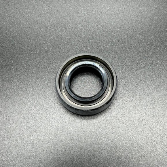 Манжета резинометаллическая OIL SEAL (MERCURY) QS Манжета резинометаллическая OIL SEAL (MERCURY) QS