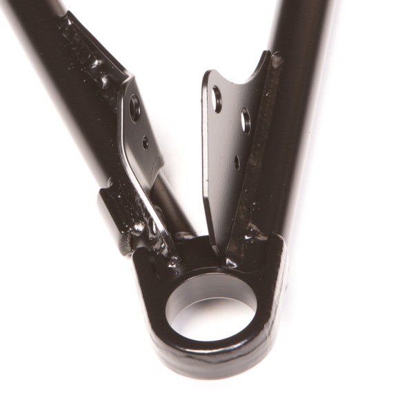 Нижний рычаг правый BRP SM-08205R