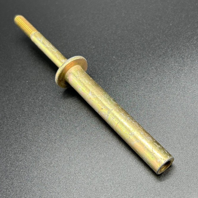 Шпилька стальная диам. 6 мм STUD-SPECIAL (Quicksilver)