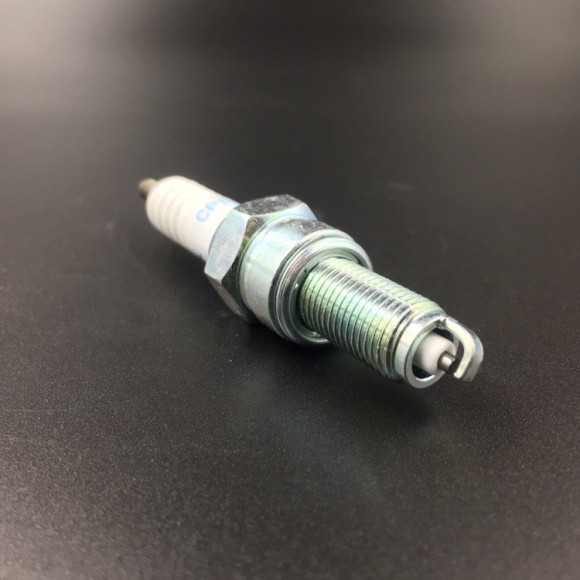 Свеча зажигания 6899 CPR6EA-9 (NGK)