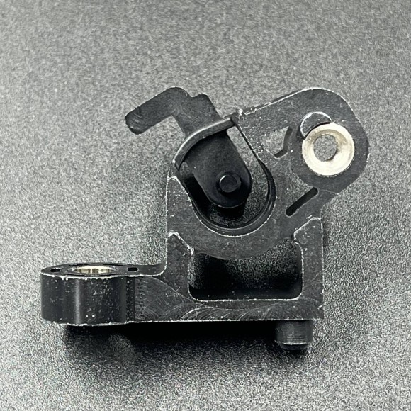 Крепление датчика трима Suzuki DF40-90A (Suzuki)