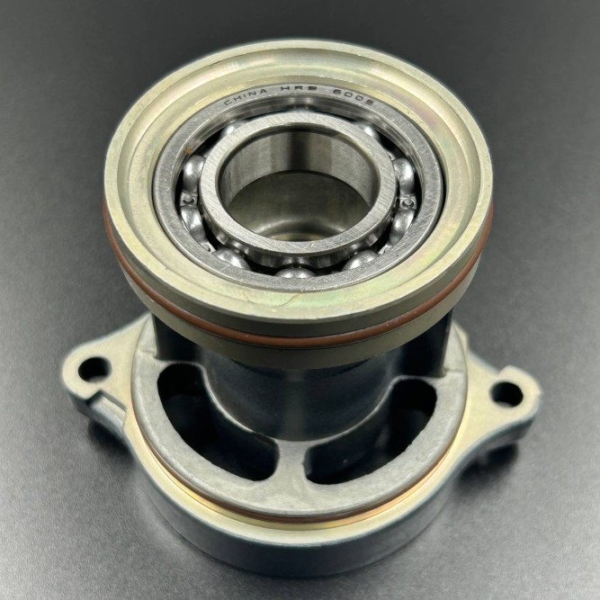 Обойма гребного вала Yamaha 9.9-15, F9.9-20(в сборе) (YUELANG)