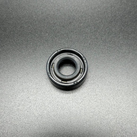 Манжета резинометаллическая SEAL-OIL (Quicksilver) Манжета резинометаллическая SEAL-OIL (Quicksilver)