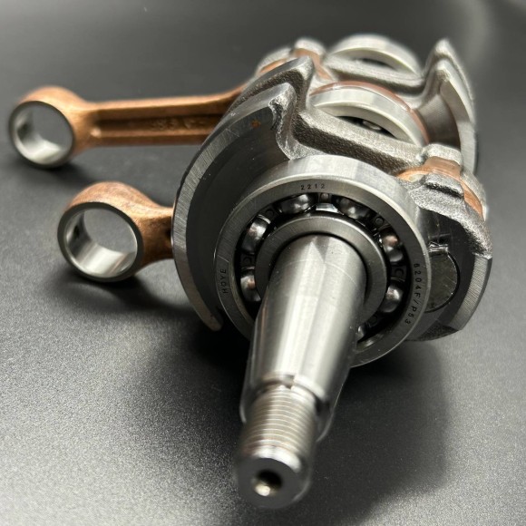 Коленчатый вал Tohatsu 8-9.8 (9.8F-01.06.20.00) (YUELANG)