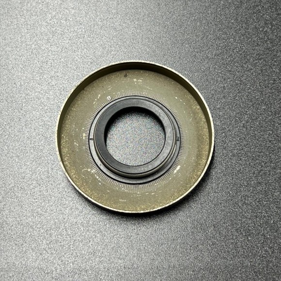 Сальник Mercury 40/50/60 EFI (4 CYLINDER) 4-STROKE (814669) (Quicksilver)